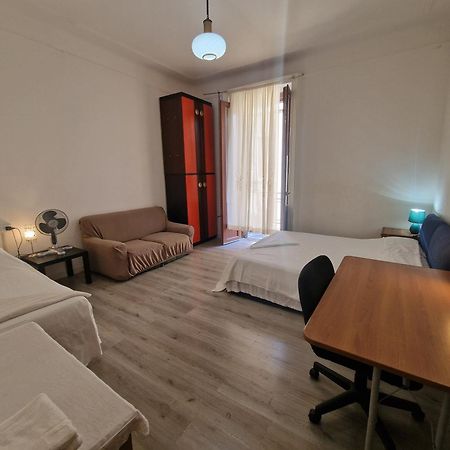 Room In The City Center - Stanza In Centro Citta Милано Екстериор снимка
